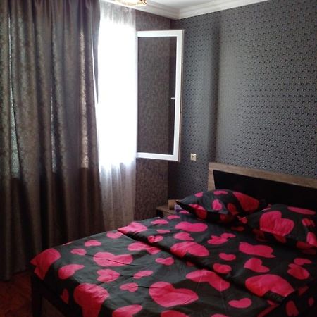 Hotel Pirosmani 66 à Sighnaghi Extérieur photo